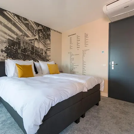 Modern Inspired By Anthony Kok Appartement